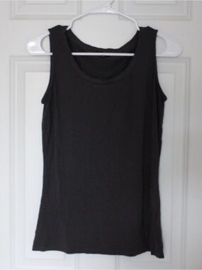 TALBOTS Classic Scoop-Neck Tank